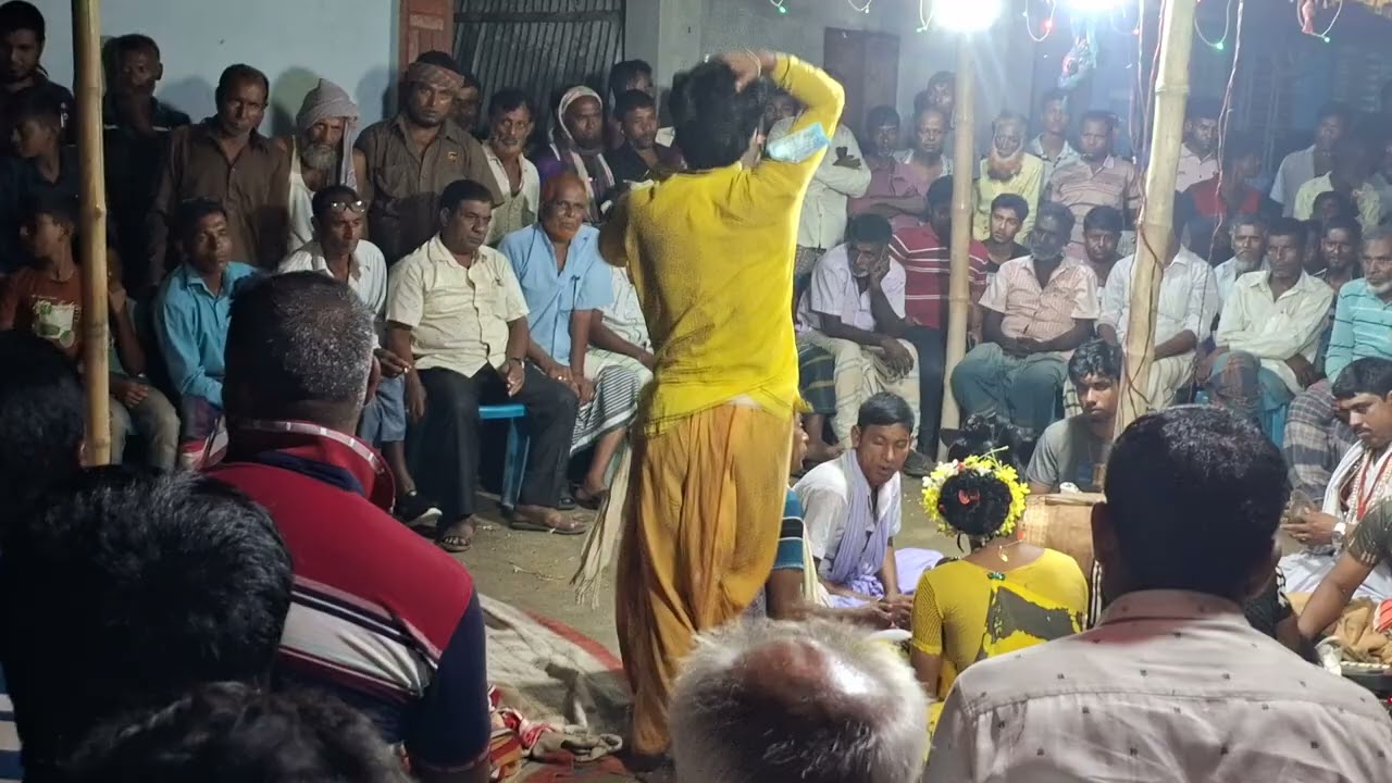  বাসার ঘরে লখাই যাচ্ছে মারা 
