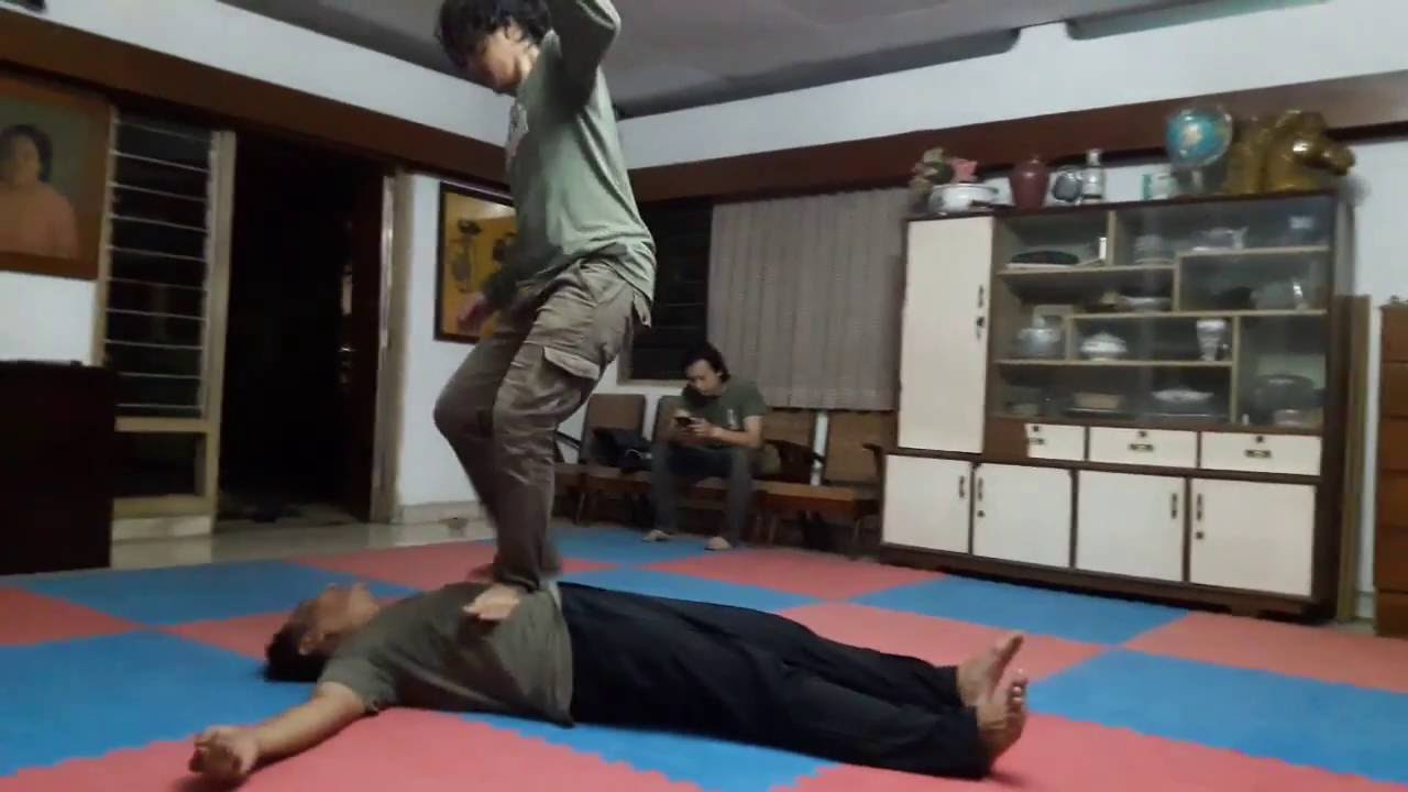 Systema Jogjakarta Indonesia - Kick Defense plus Bodyweight Massage