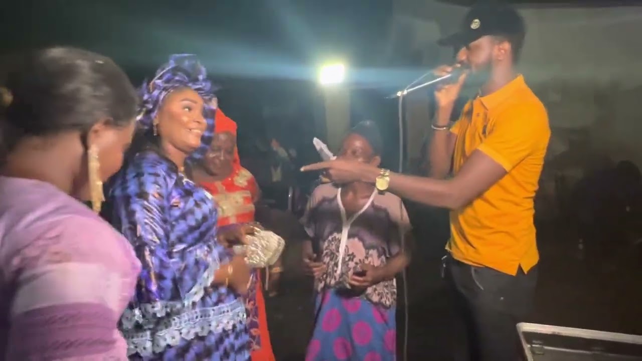 Bolokada Woulada Condé (en live avec mes musiciens)