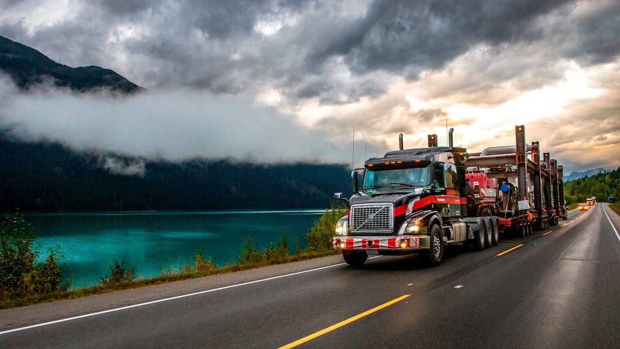 Volvo Trucks - Trekking deep into the Canadian wilderness - Drivers’ World (E09)