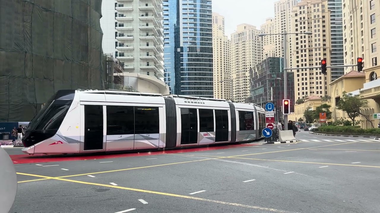 Tram Train Dubai Marina