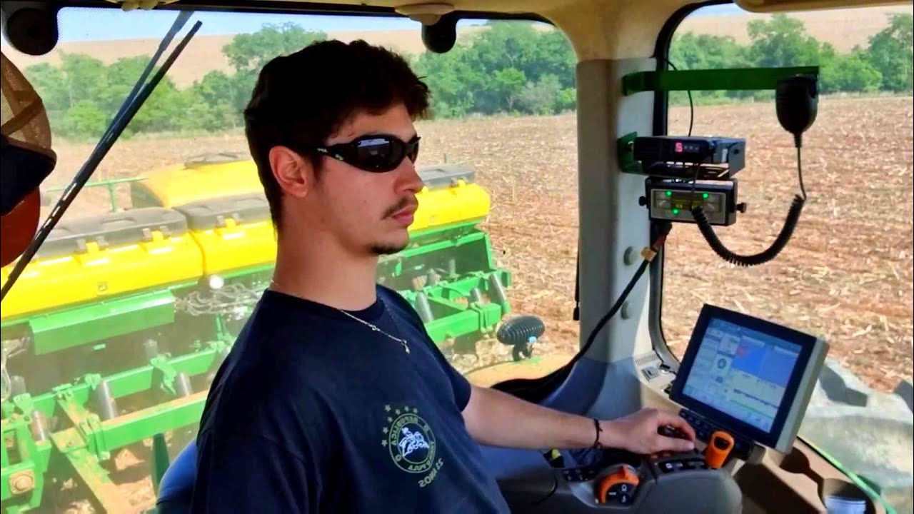 Plantio de Soja com Trator JhonDeere. Aprenda como marcar pistas no Piloto Automático 🚜