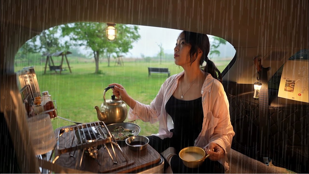 [솔캠] 봄비☔️ 내리는날 무조건 차에서 자야죠ㅣ여자혼자 우중차박ㅣ미나리전에 막걸리 같이 먹어요