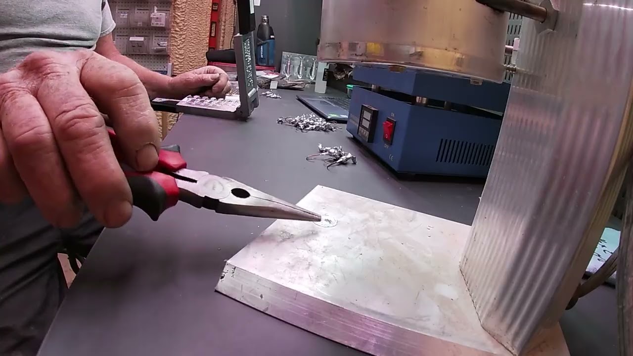 The ultimate Lead Jig Pour