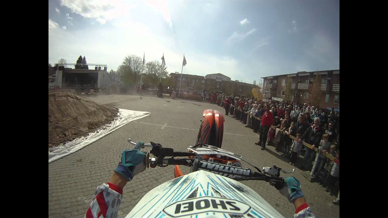GoPro Mx på Torget i Tibro 6 maj Adrian Stanislaus