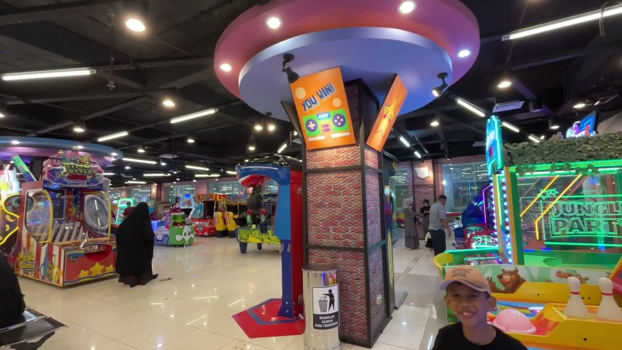 WEEKEND MAIN DI FUNWORLD I IQBAL’S VLOG I NAGOYA HILL MALL BATAM