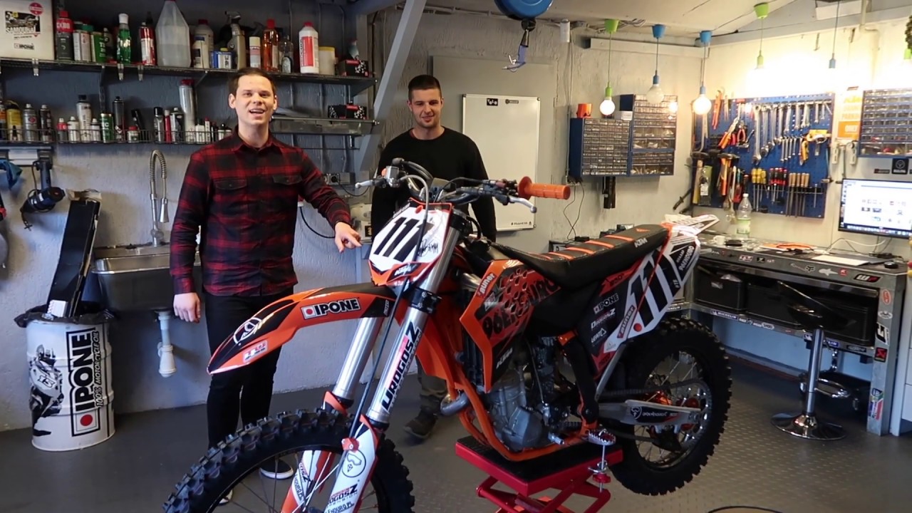 mechanic Tadka Błażusiak Oscar Osika in memory |96GARAGE 76|