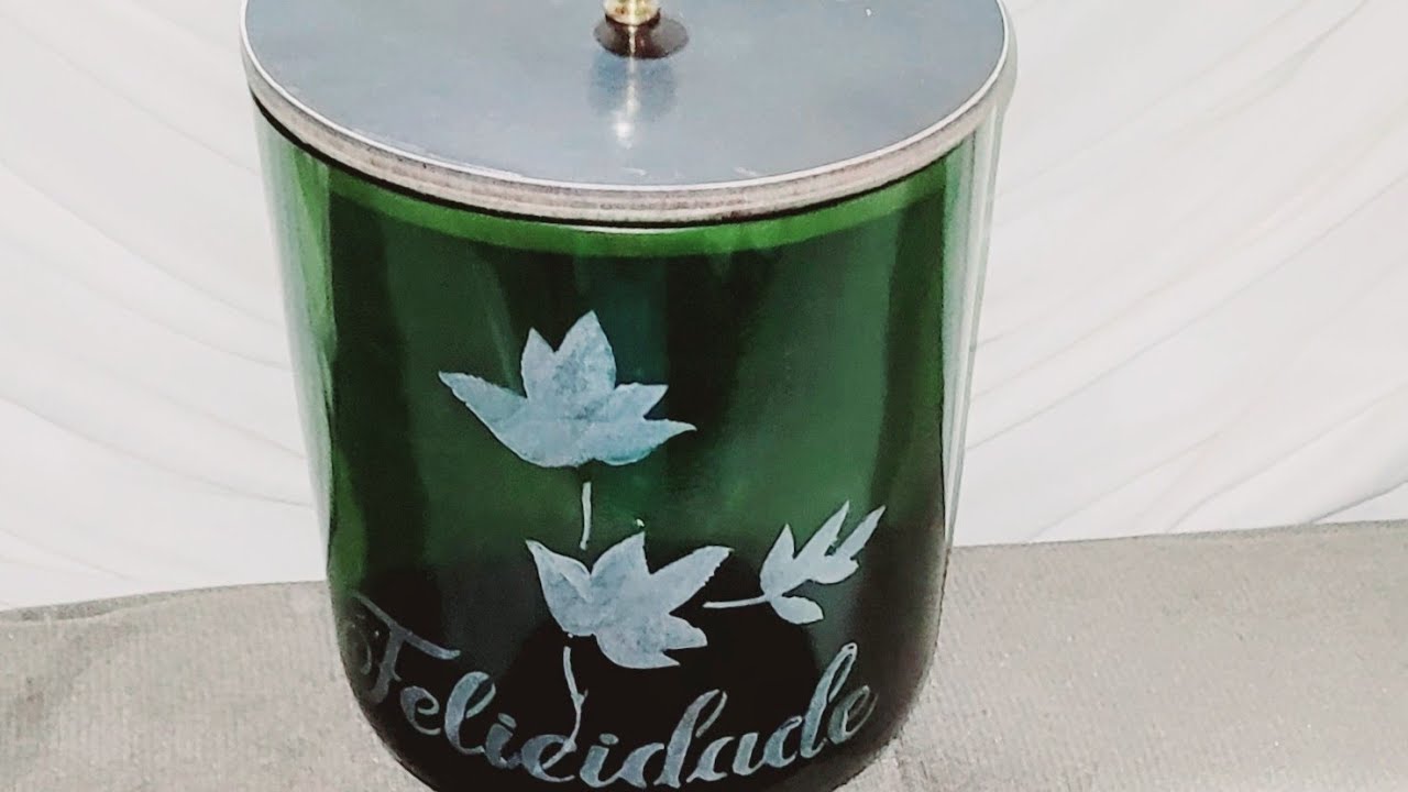 Porta alimento feito com garrafão de vinho 