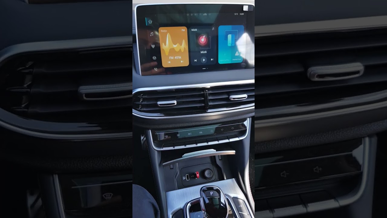 MG HS LUXURY HAREKET HALİNDE VİDEO İZLEME :) mg hs watching video on the move