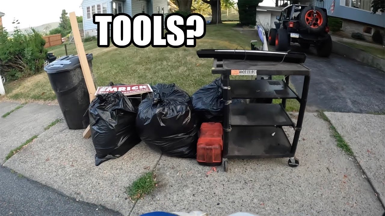 Finding Good Stuff In The Trash! - Garbage Picking Ep. 943
