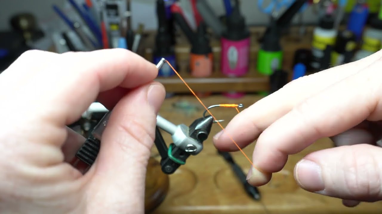 How to Whip Finish your Fly - Beginners Guide to Fly Tying - McFly Angler