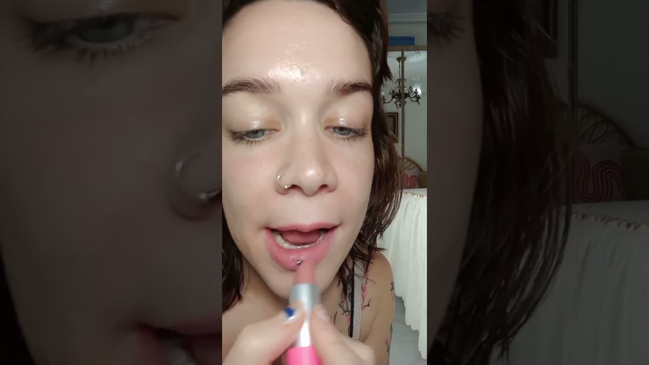 Lipstick hydra matte Essence