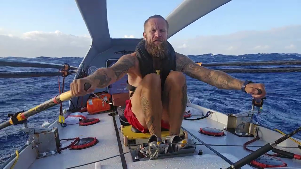 Kaip atrodo irklavimas Ramiajame vandenyne kai pučia 27,1 kts vėjas - Pacific Ocean rowing 4K