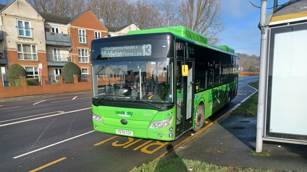 *RARE WORKING* First Leeds 68808 YD70CGY - 13 to Thorpe Lane