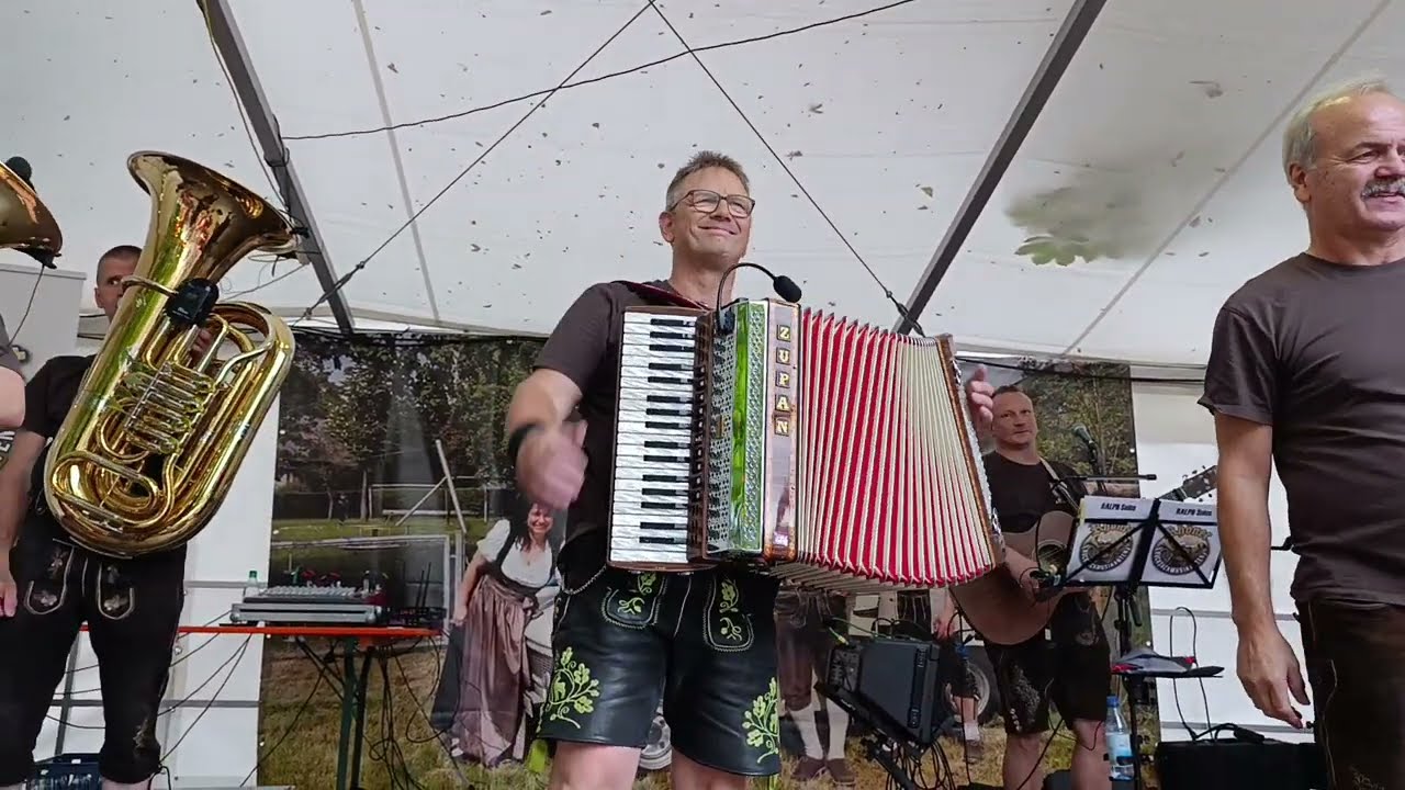 Der alte Jäger-Rucksackmusikanten-Egenhausen-21.07.25