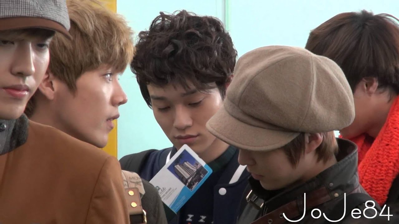 121101 INCHEON AIRPORT EXO-M CHEN