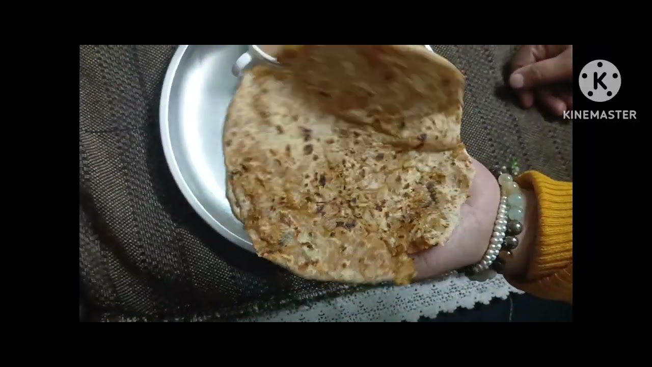Welcome to my vlogs Yummy gajar ka halwa recipe and Gobi ka paratha 