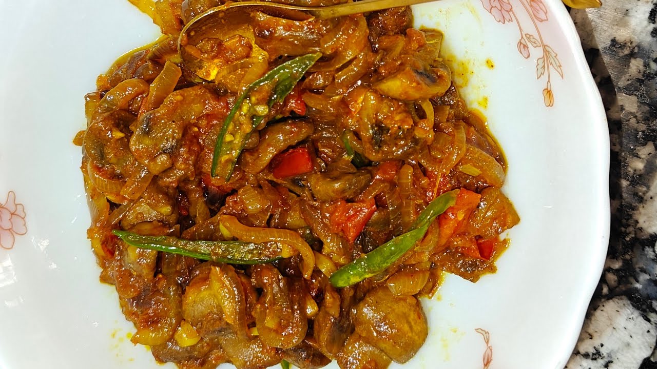 ঘরোয়া পদ্ধতিতে রেস্তোরাঁর স্বাদ -মাছ মাংসের স্বাদকে হার মানাবে এই রেসিপি।।Mushroom Kosha Recipe 