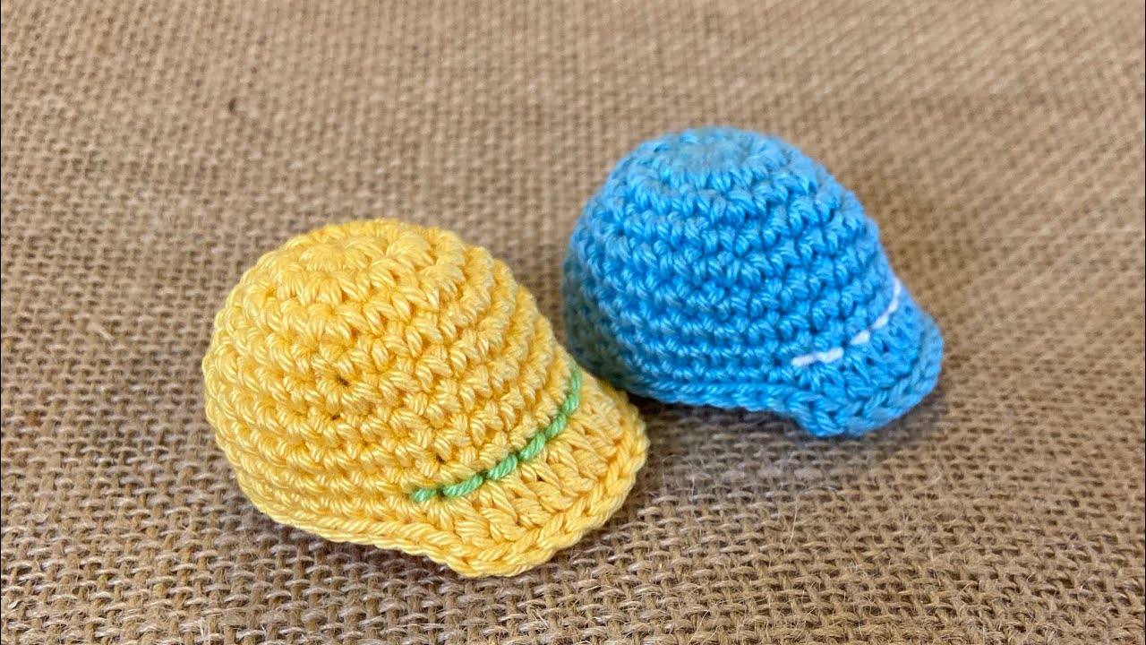 Πλεκτό Μίνι Τζόκευ Καπελάκι / Crochet Keychain/ crochet mini hat / amigurumi/ μπρελοκ /μπομπονιέρα