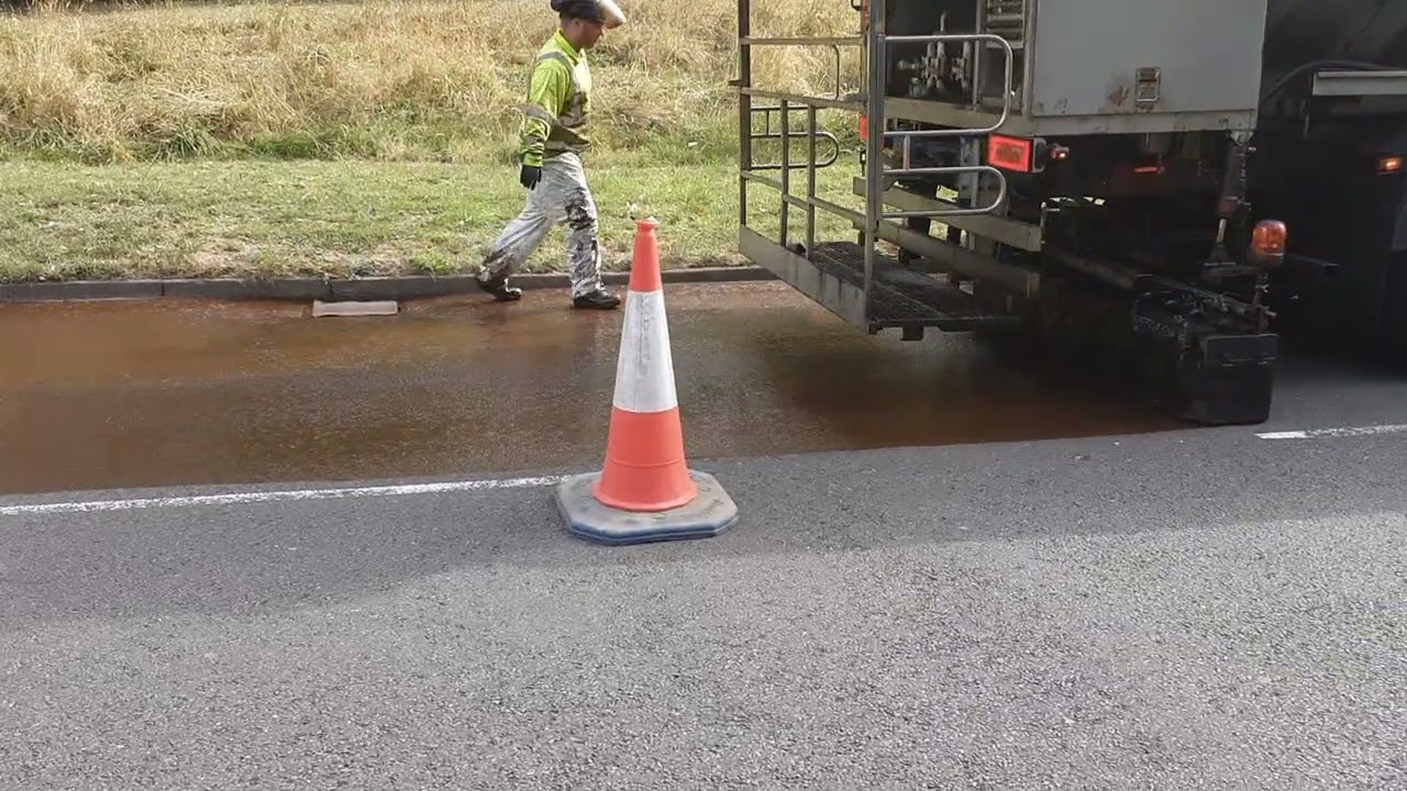 Reclamite Penetrative Asphalt Rejuvenation & Pentack Asphalt Rejuvenator Side By Side Trials
