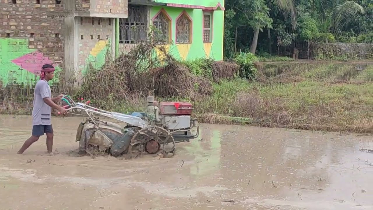 পাওয়ার টিলার জমি হাল করা হচ্ছে #kamcopowertiller #New ##newvideo 