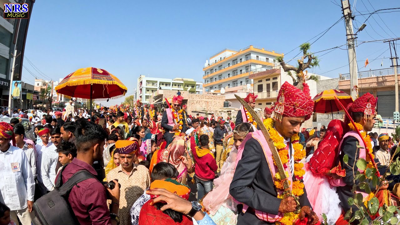माली समाज जोधपुर में तीसरा विवाह सम्मेलन में कैसे निकली 51 दूल्हे वा दुल्हन की बंदोली देखते ही***Nrs