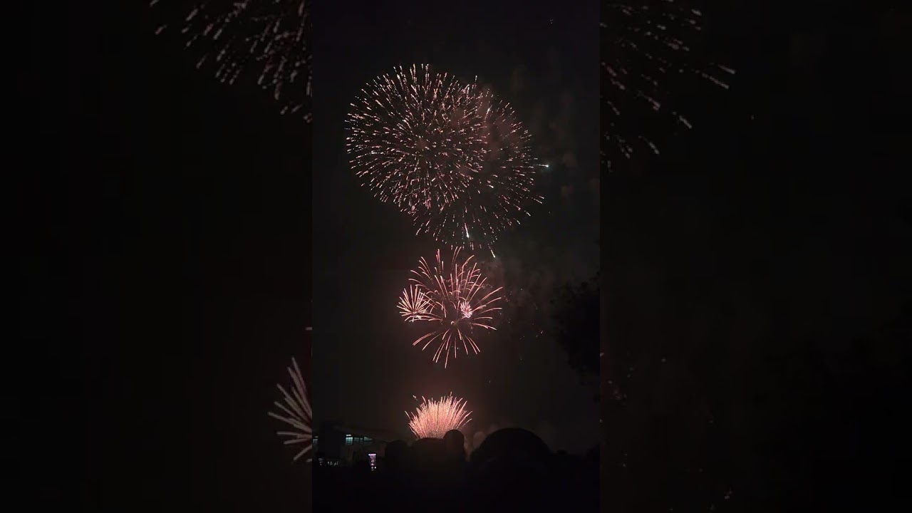 Chúc mọi người năm mới ❤️