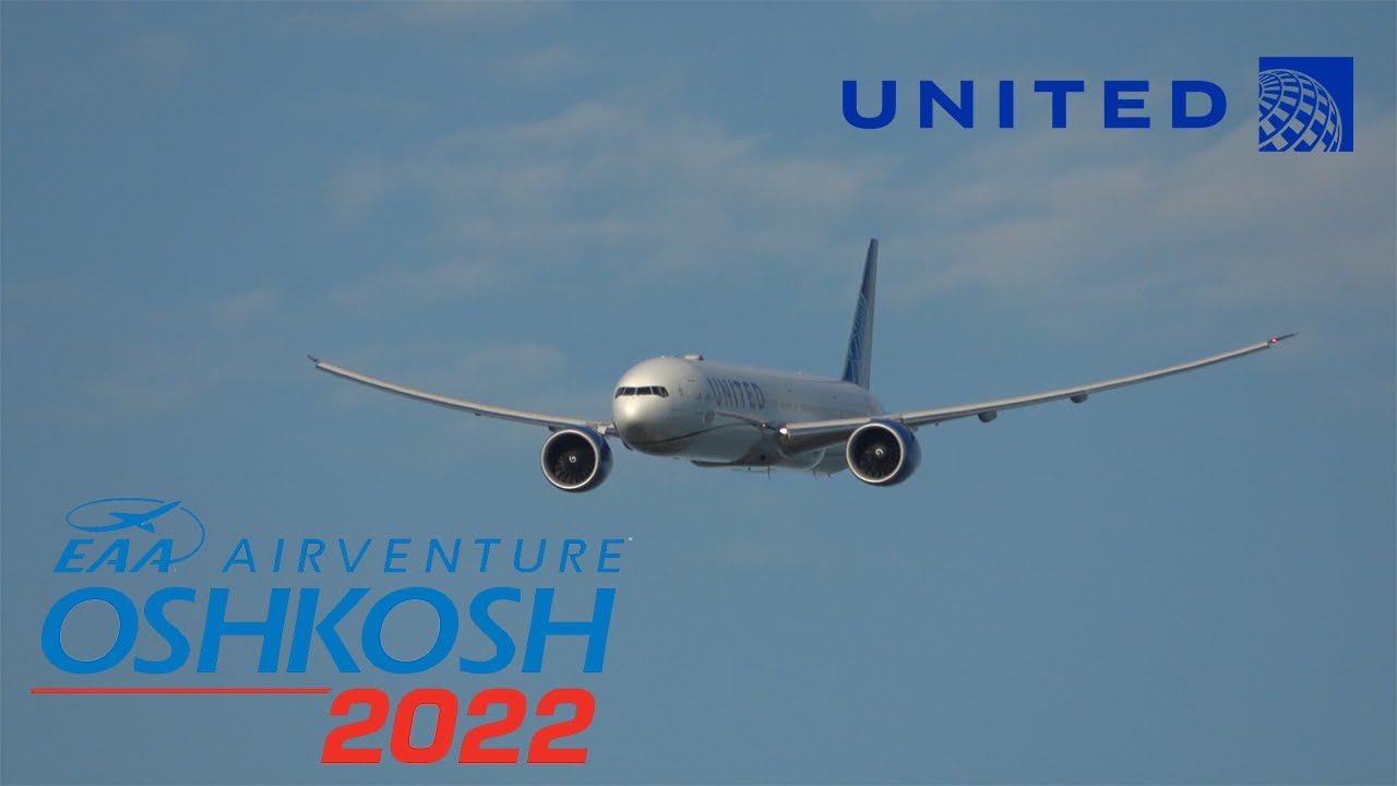[4K] United Airlines 777-300ER Demonstration : EAA Airventure Oshkosh 2022