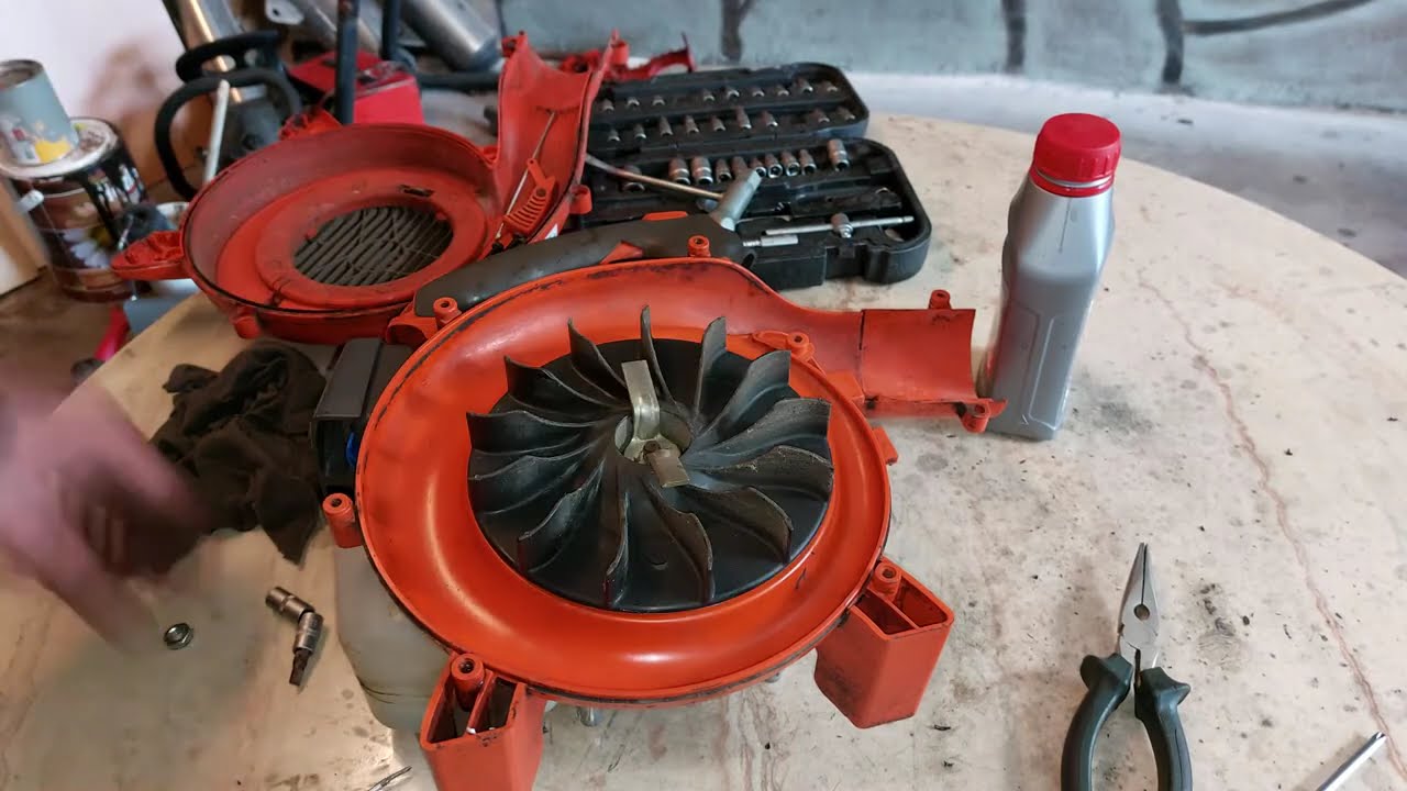 HUSQVARNA 125 BV   LAUBBLÄSER   LEAF BLOWER  ВОЗДУХОДУВКА   SOUFFLEUR DE FEUILLES  LAUBBLĘSER