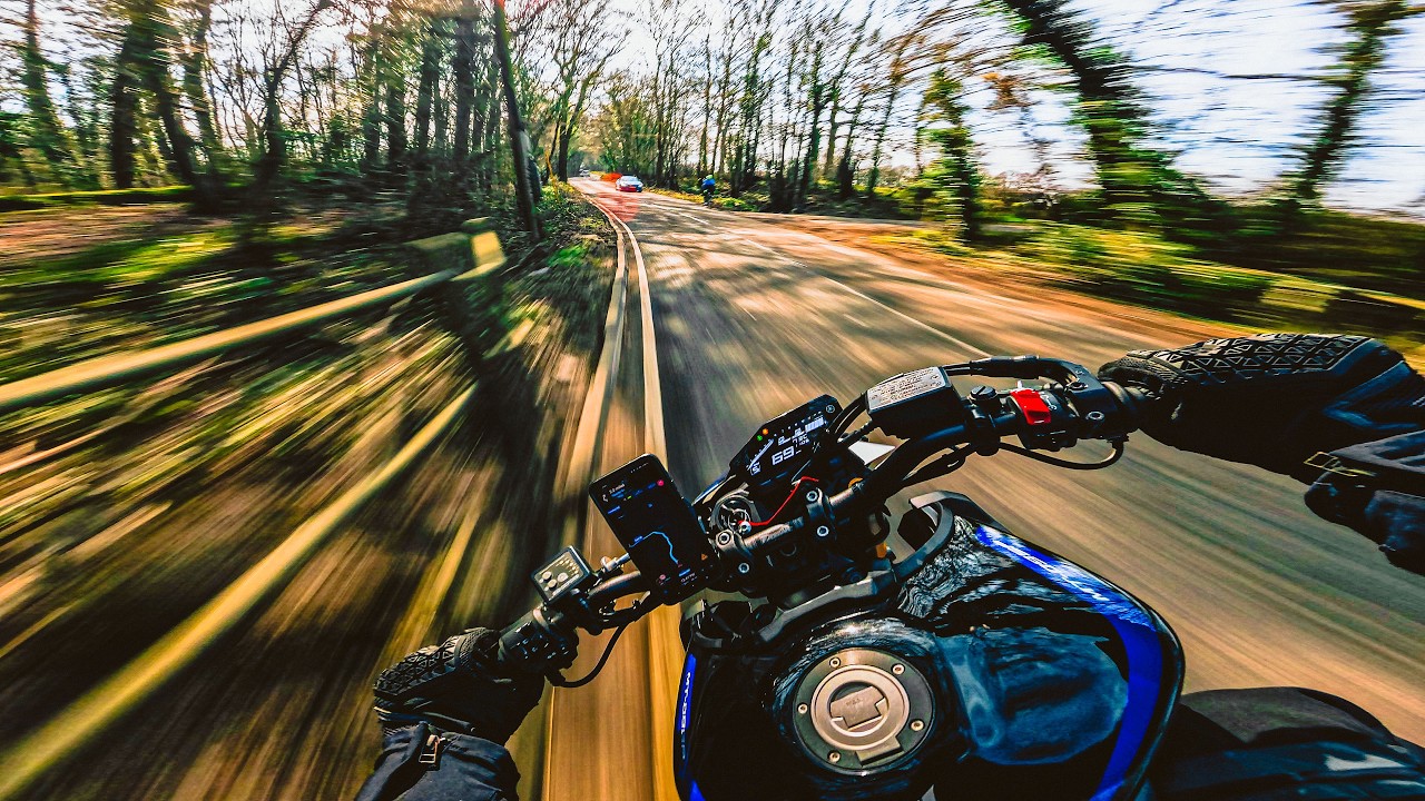 TAKING THE 🚀 OUT ON THOSE COUNTRY ROADS! | YAMAHA MT-09 SP + AKRAPOVIC [4K]