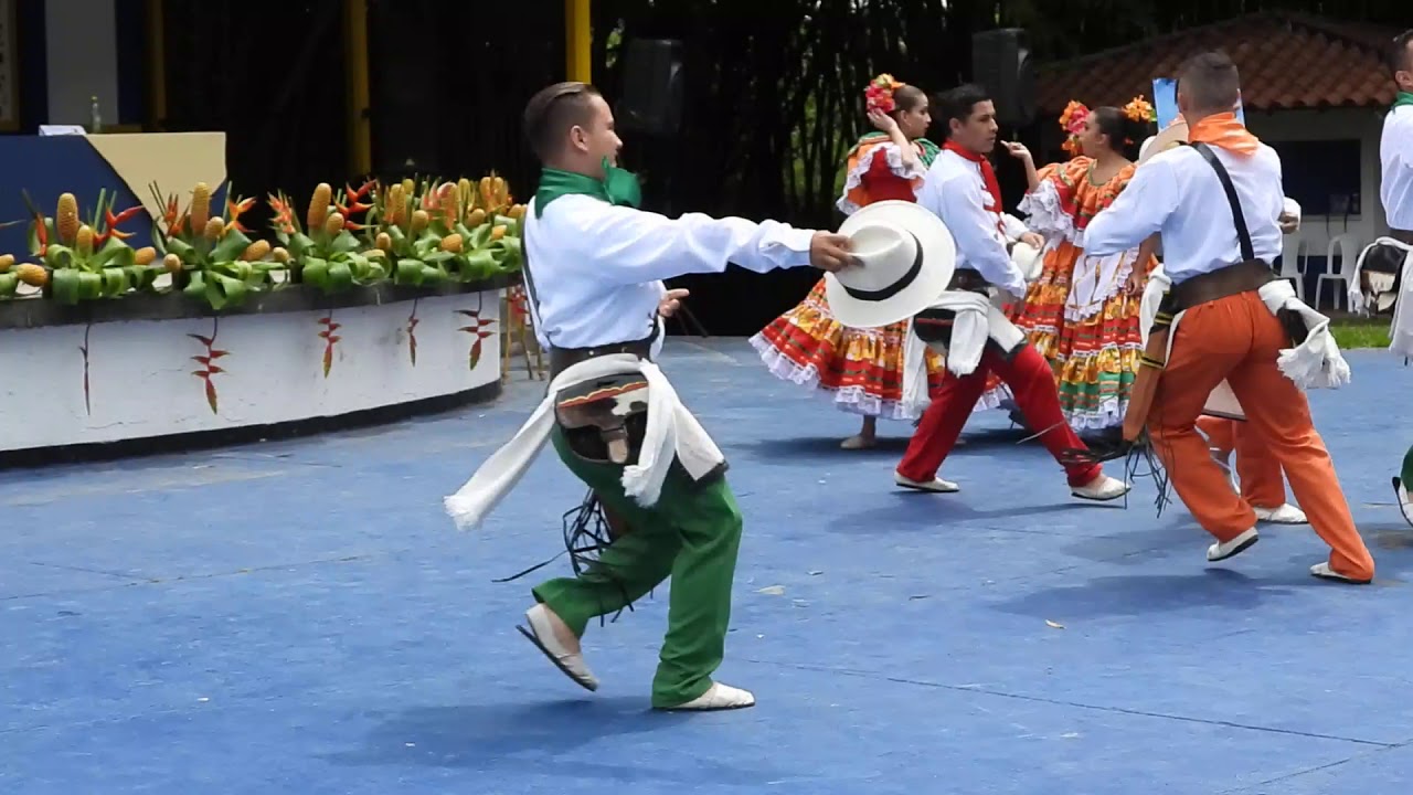 COMPAÑÍA DE DANZAS DEL QUINDÍO