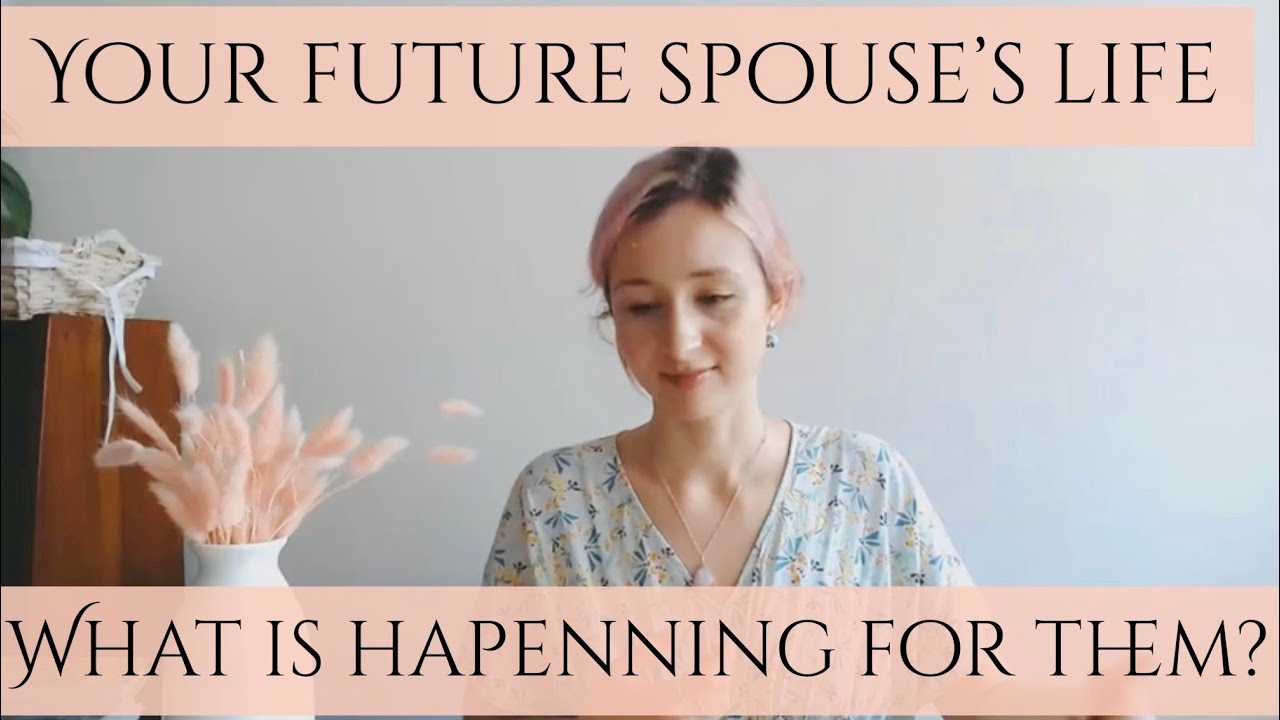What Is Going On In Your Future Spouse's Life?💕*Pick a card*(timeless)