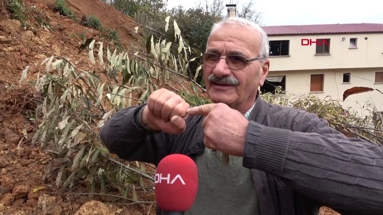Trabzon Of'ta heyelan 3 katlı bina boşaltıldı
