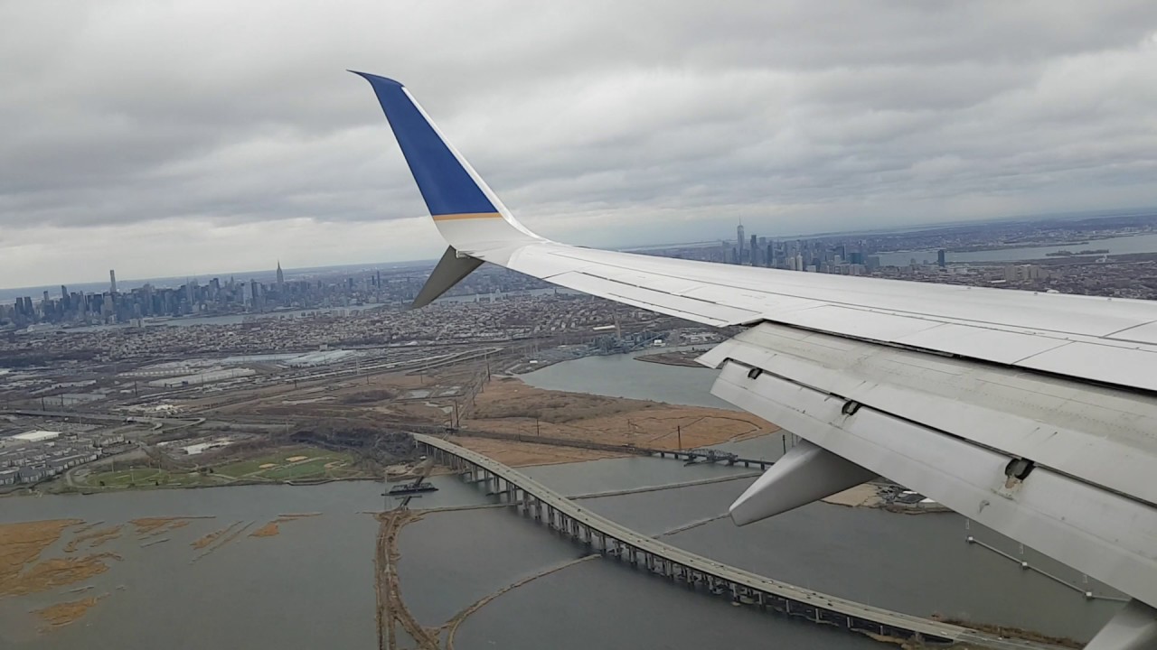 Aterrizando en Newark  New Jersey United UA1554