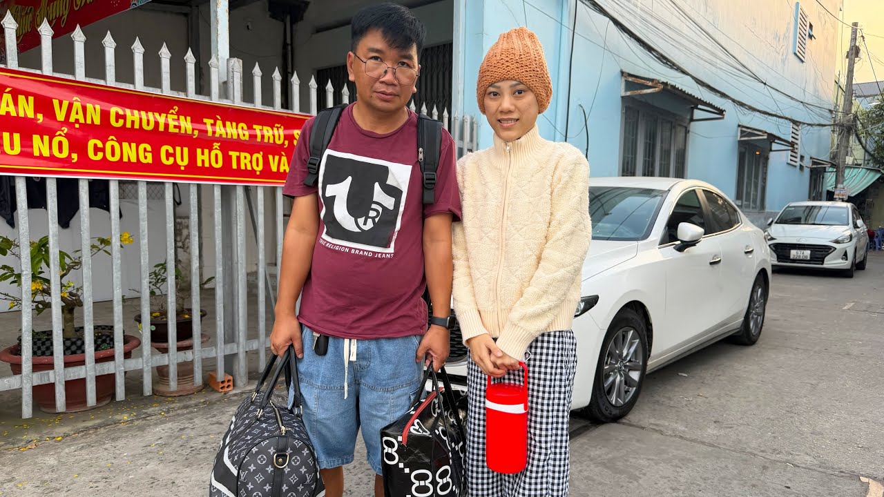 Ai cũng rơi nước mắt nhìn Kiều xa quê lên TP nhập viện.