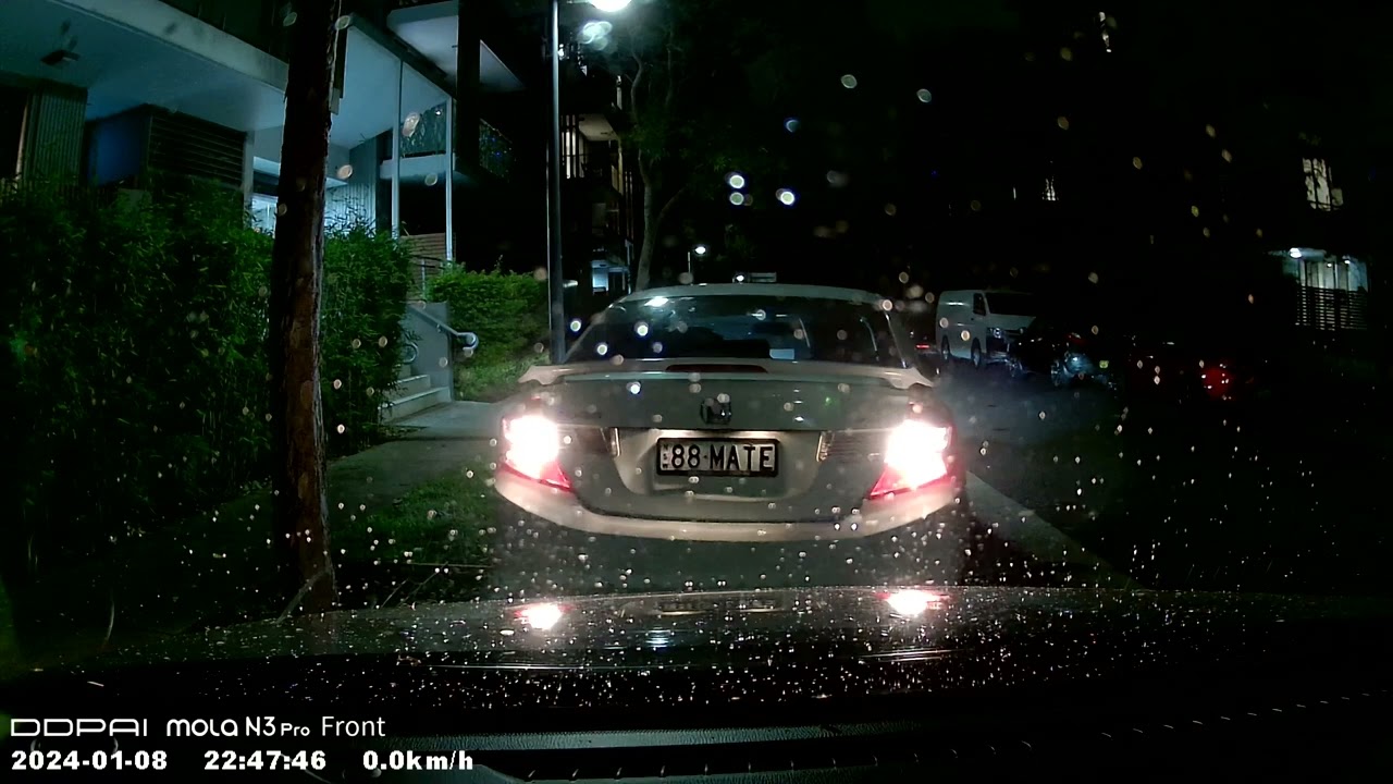 DDPAI Mola N3 Pro Testing with HEVC Video (Parking Mode at Night)