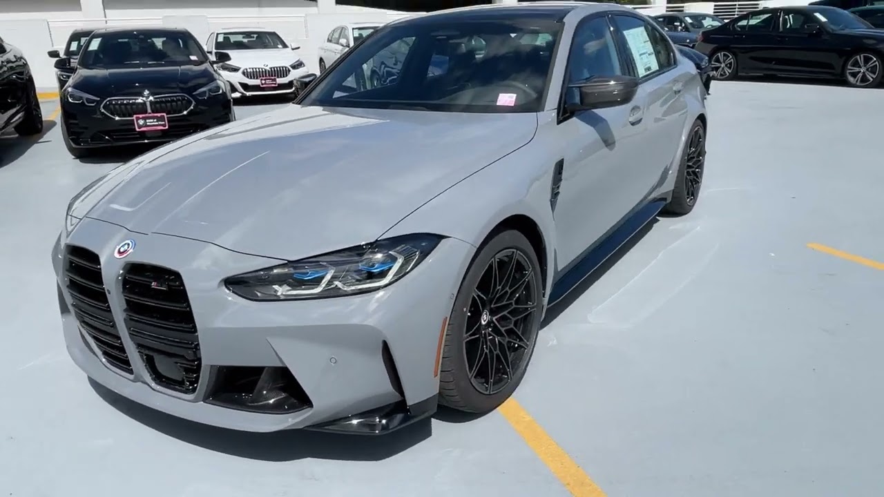 Tour the 2022 M3 Competition in individual Nardo Grey | 4K