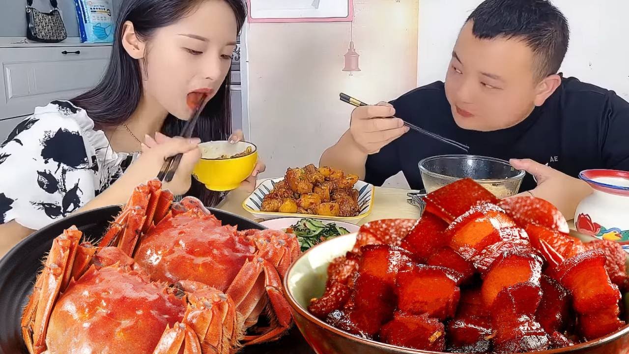 How to cure your stupid husband's bad habit of eating alone by not letting him eat braised pork