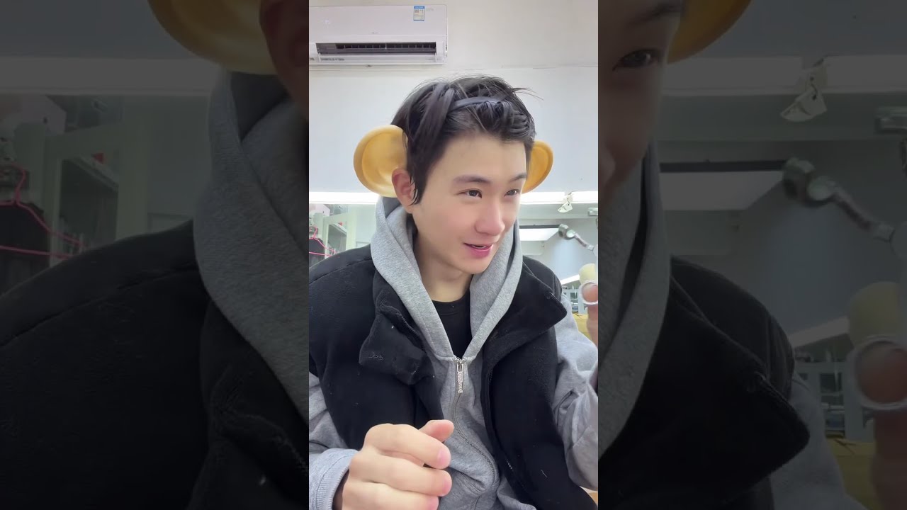 หวังอี้จวิ้น ถ่ายแบบวายร้ายที่รักเธอ ... หล่อมากกก  Live 19.01.26