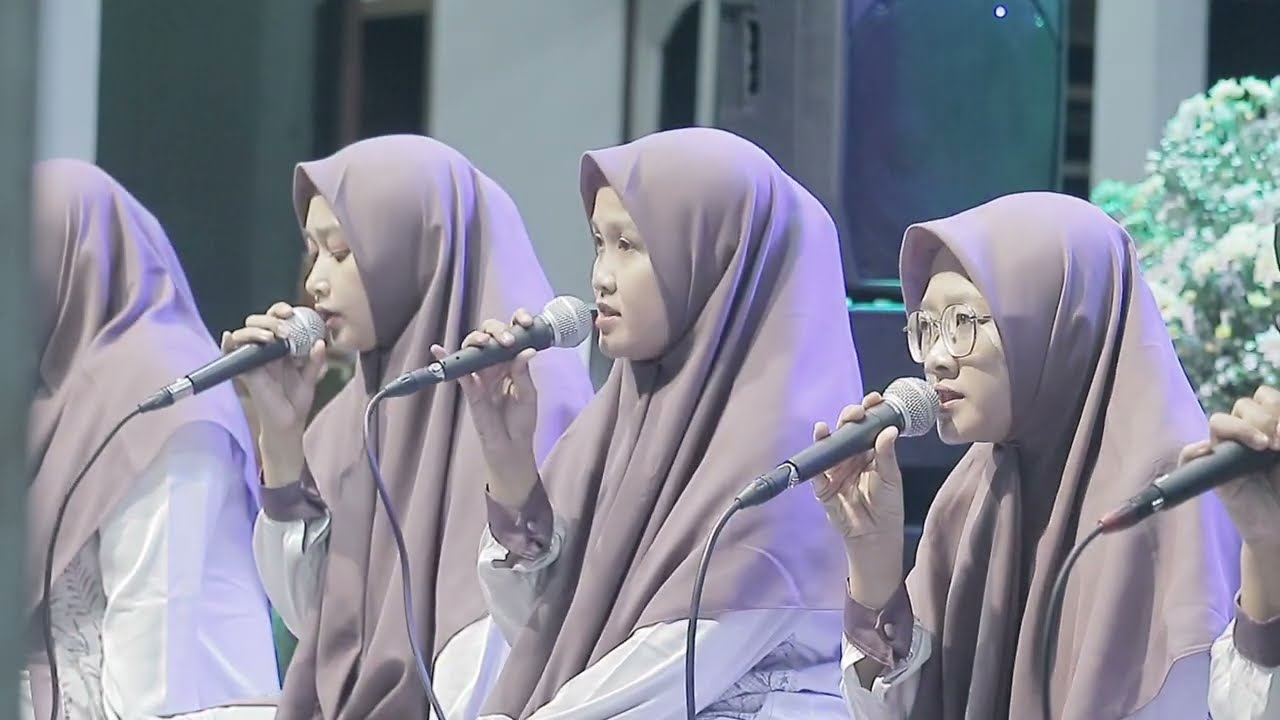 ADDINU LANA - Voc. Faizah - Majlis Tahlil Nurul Iman, Malang
