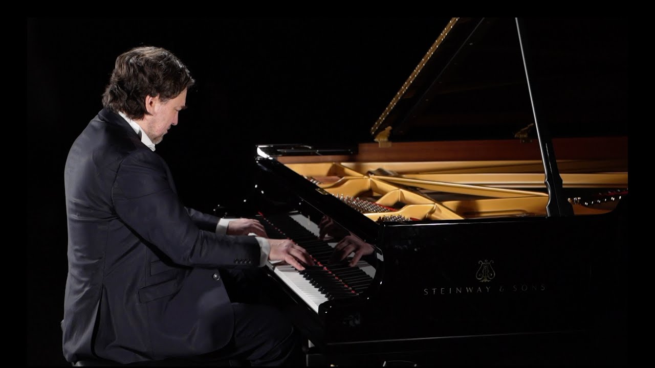 Maciej Pikulski plays Chopin Etude Op. 10 No. 12 “Revolutionary”