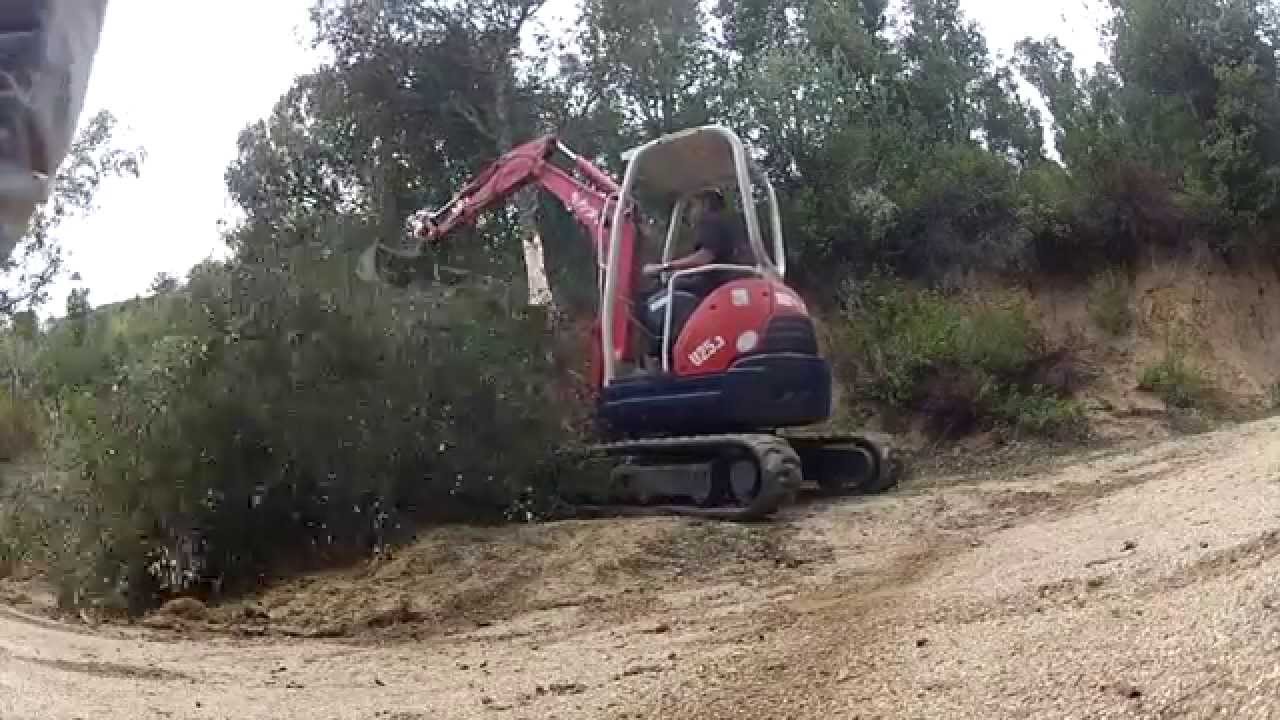 création d'une piste d'accès pour coupe de bois