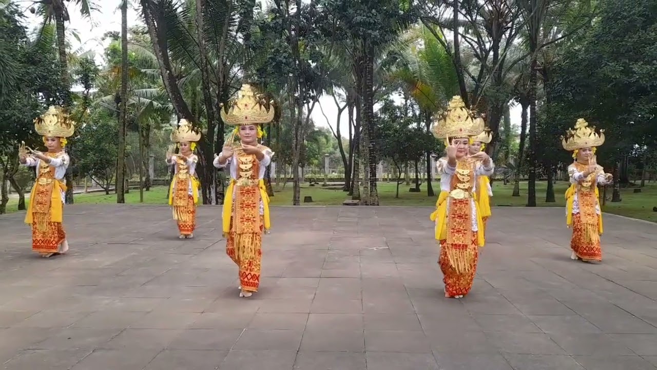 Tari Mulie Siger oleh SMA Negeri 4 Metro