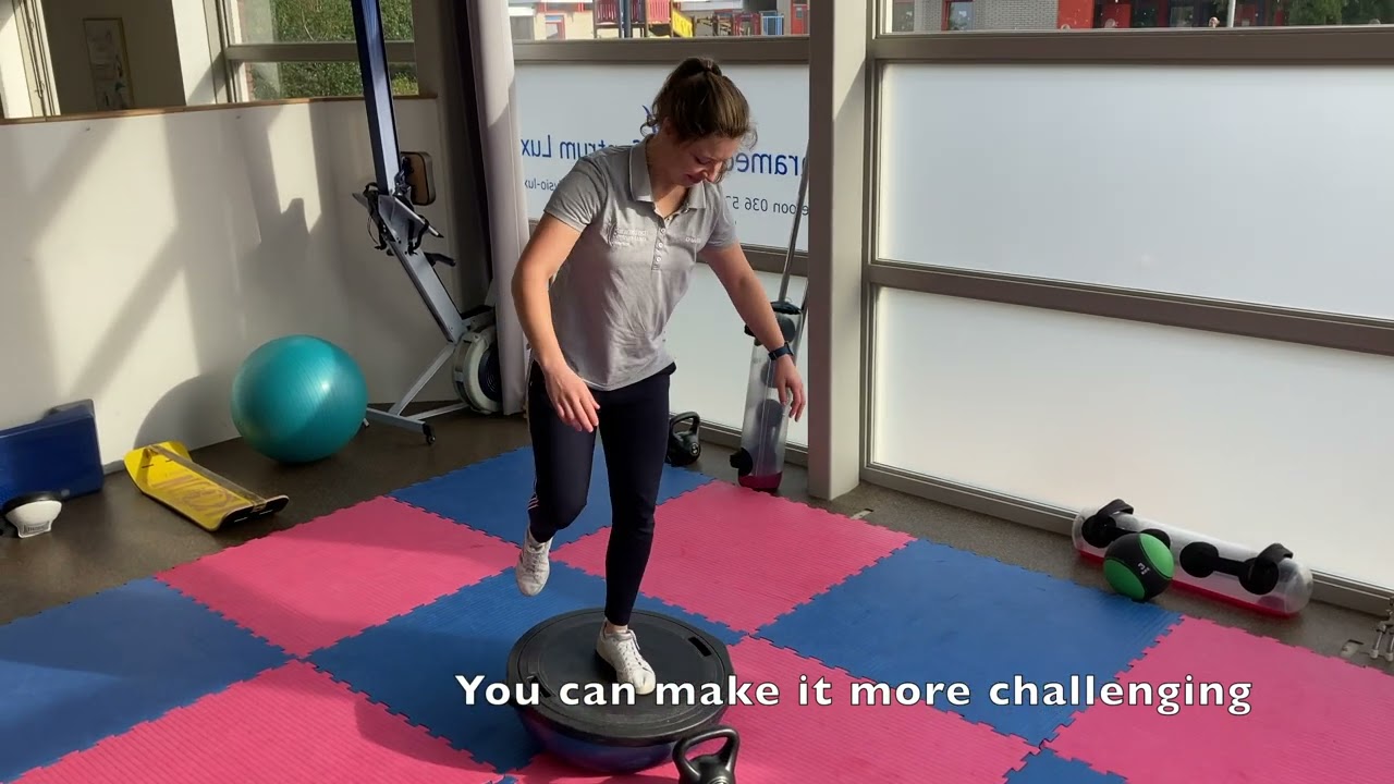 Shoulder exercise: One leg and touch the ground