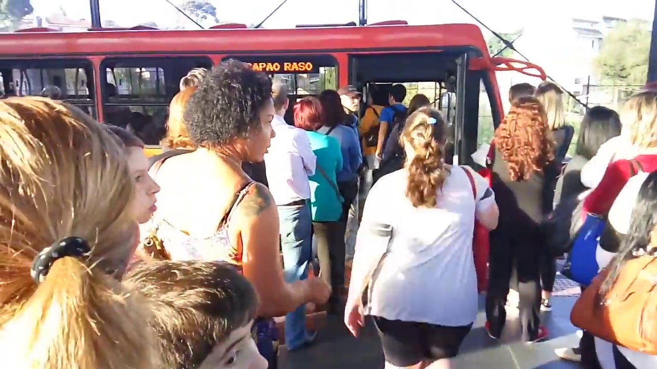 EXEMPLO DE CIDADANIA NOS TERMINAIS RODOVIÁRIOS DE CURITIBA - PARABÉNS POPULAÇÃO DE CURITIBA!!!