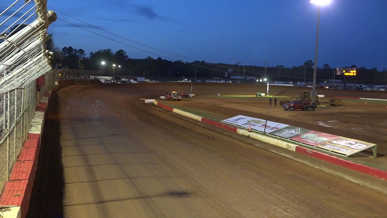 www.huntthefront.tv | LIVE LOOK-IN | Bama Bash Night One | Talladega Short Track