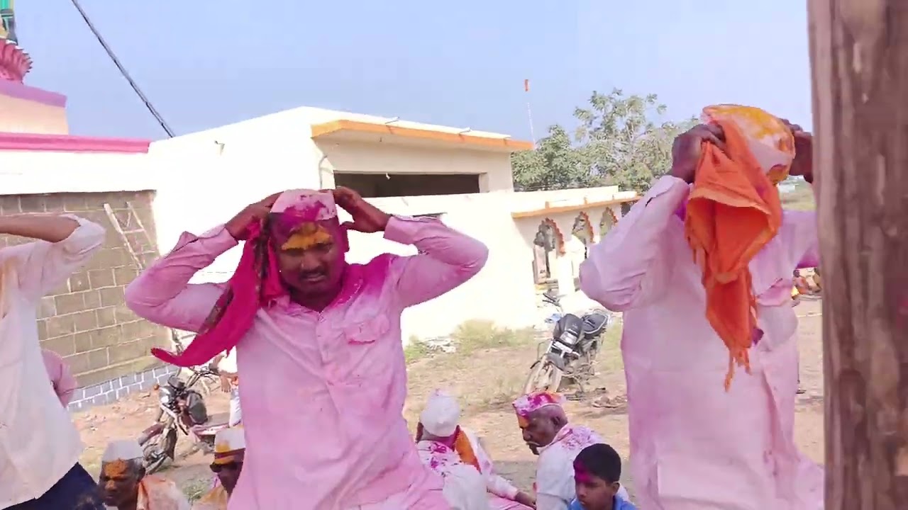 श्री राम गजी घाई नृत्य (महादेव नगर) श्री क्षेत्र कोपर्डे येथे आपली कला सादर करताना 