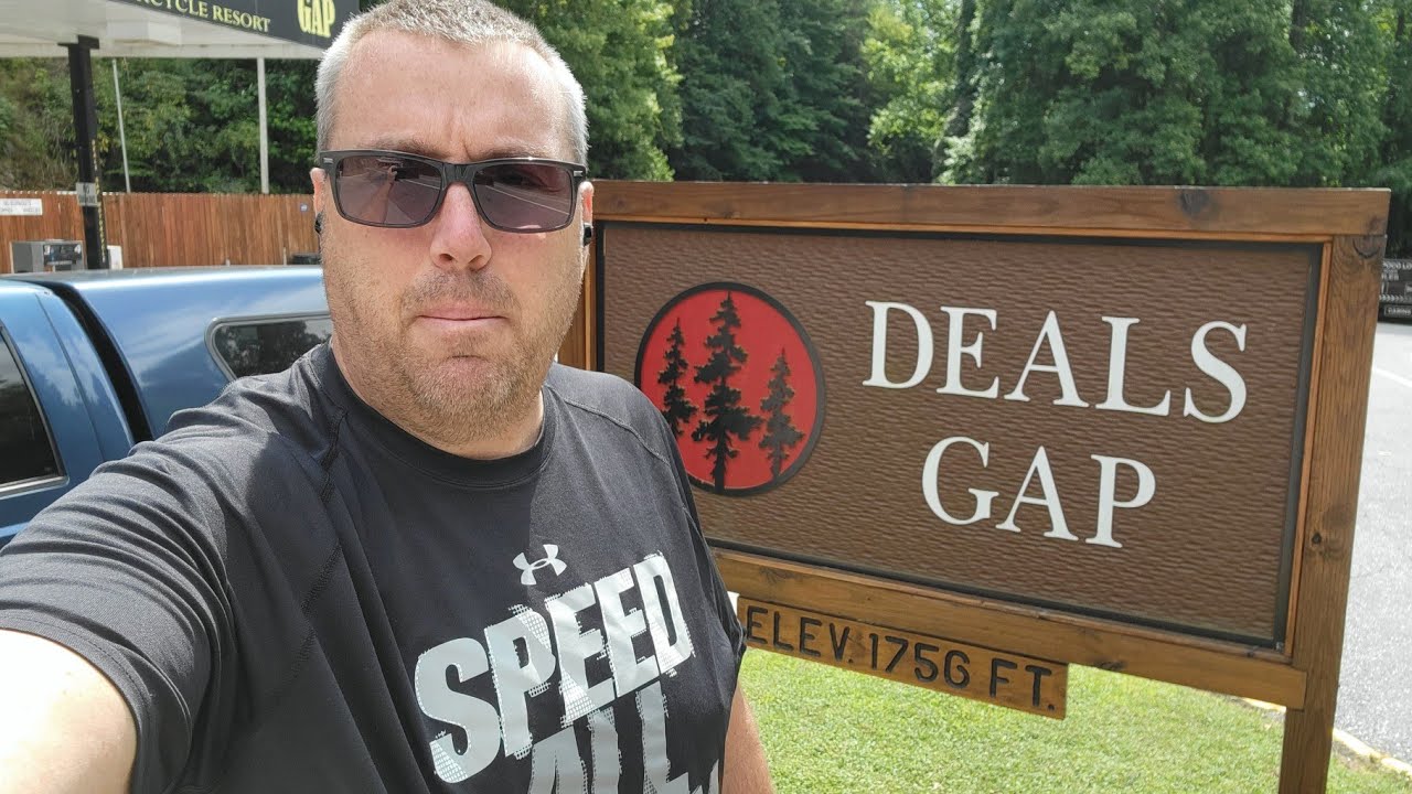 Deals Gap Motorcycle Resort (Tail of the Dragon) Complete Walk Around Tour. Pt 1 of the series.
