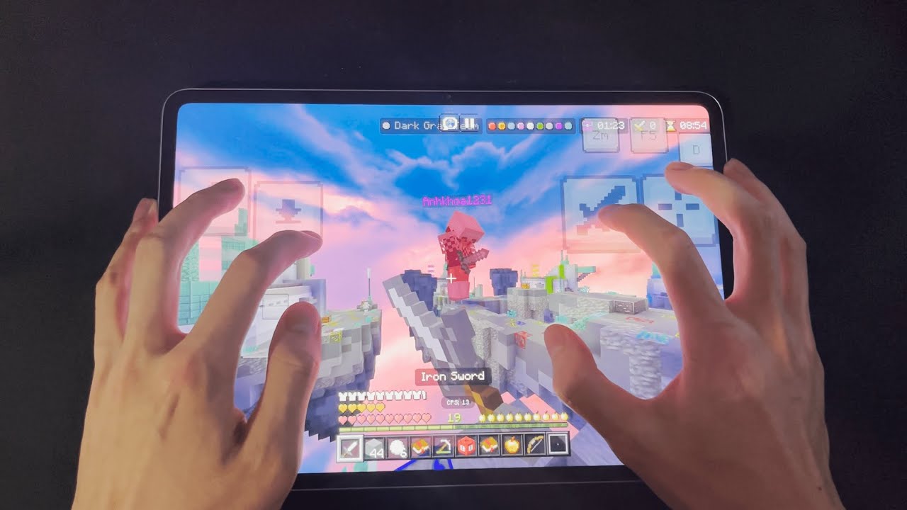 Hive Bedwars With Handcam on MOBILE (Best Player)