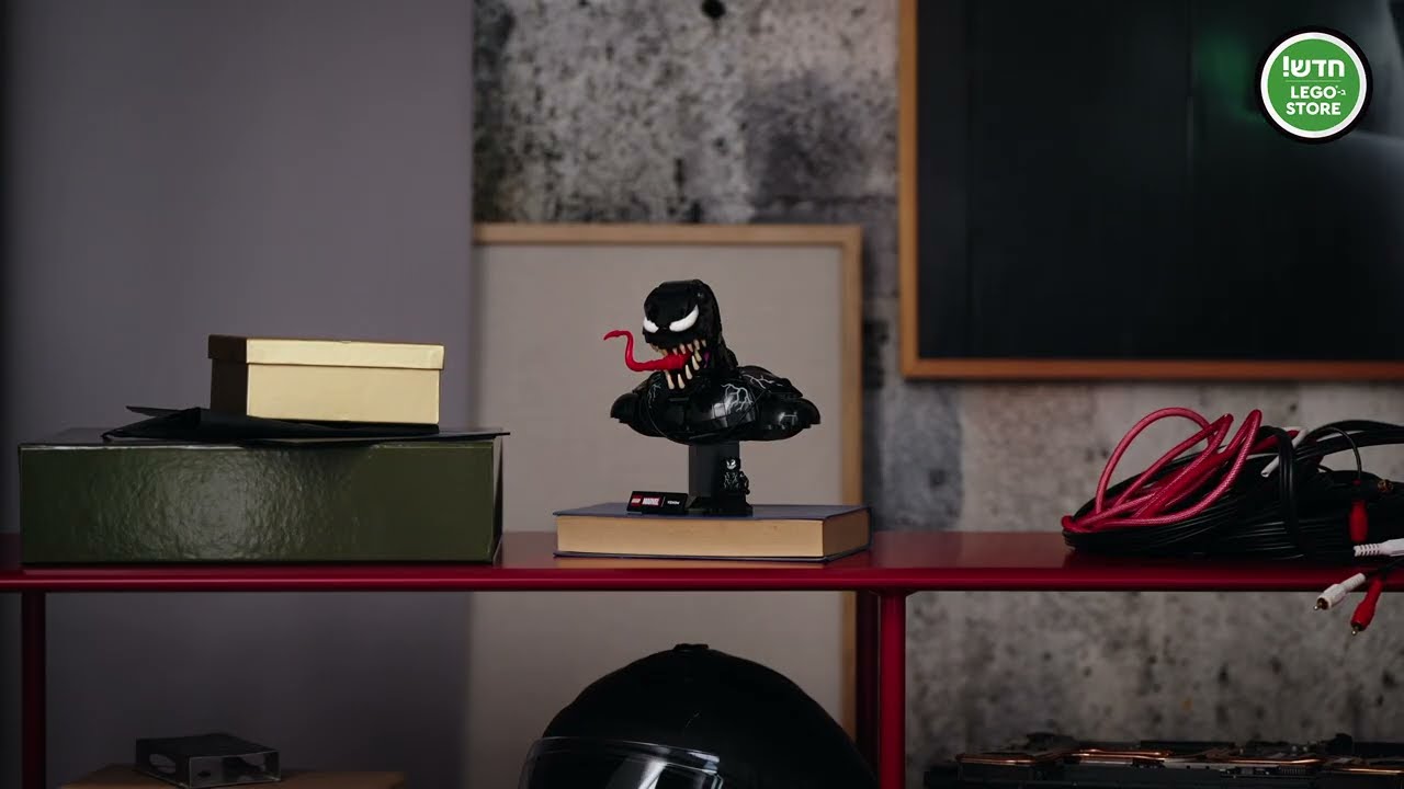 דגם &reg;LEGO&reg; Marvel Venom Bust החדש הגיע ל-LEGO&reg; STORE 🕷️